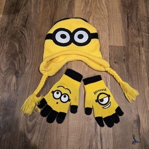 Minion hat and glove set